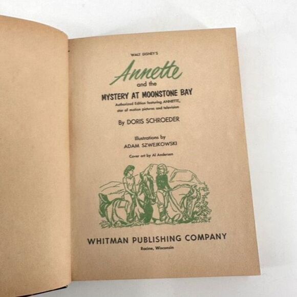 Vintage Walt Disney's Annette Mystery Series Lot of 2 Books Fiction Hardcover - Picture 15 of 16